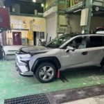 エアクリーナーを取り付けたトヨタRAV4