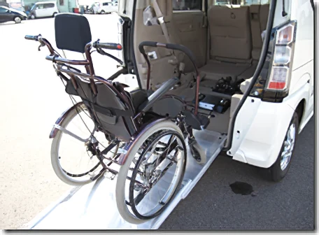 車いすの収納